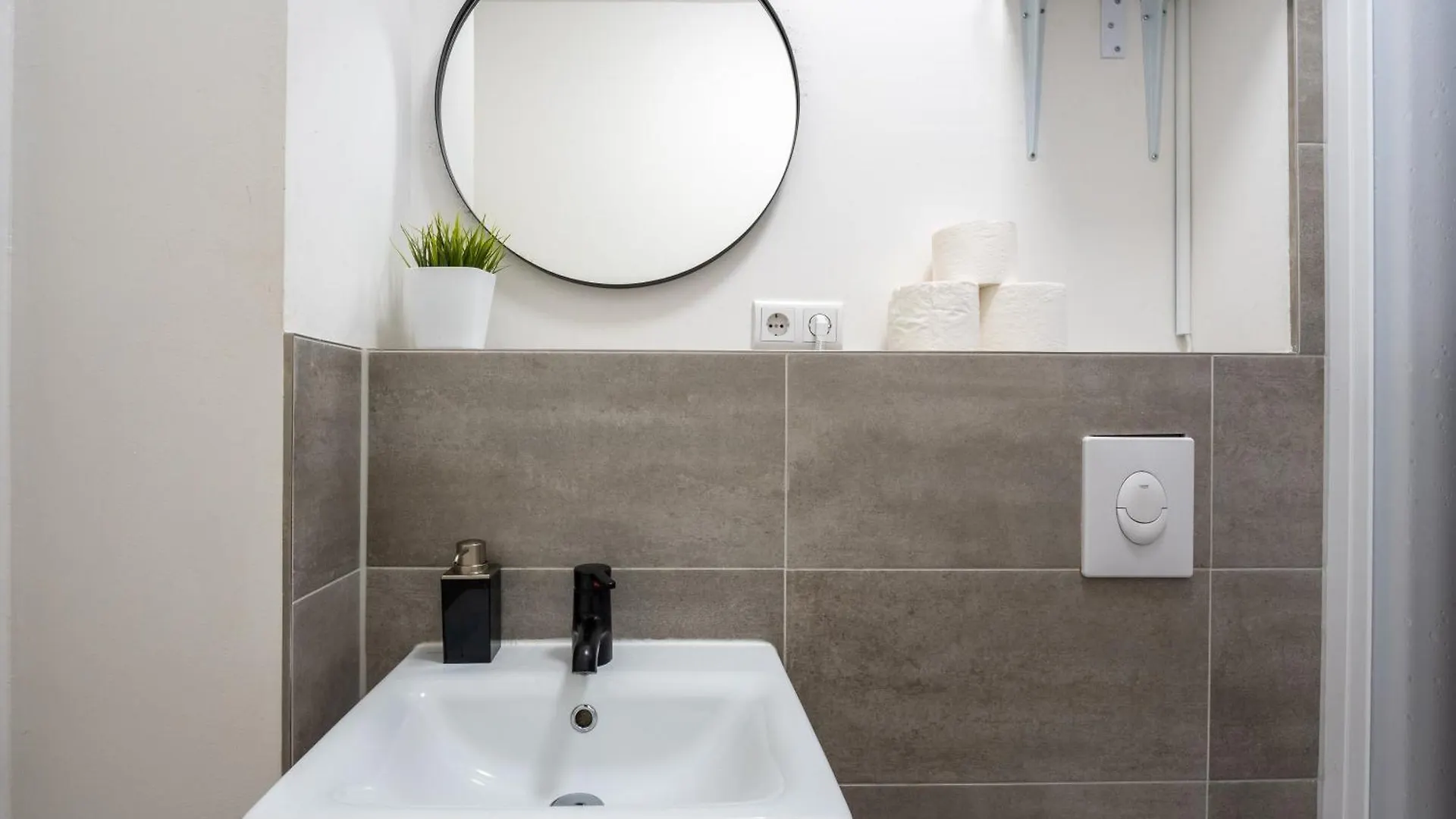 Apartmán Modern, Central Flat With Workspace Berlín Německo