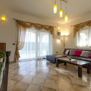 https://villa-rose-rovinj.in-istria.net